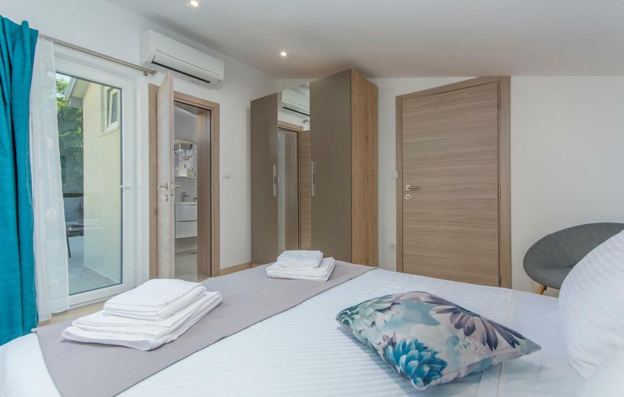 Ana 1863 Holiday home Porec
