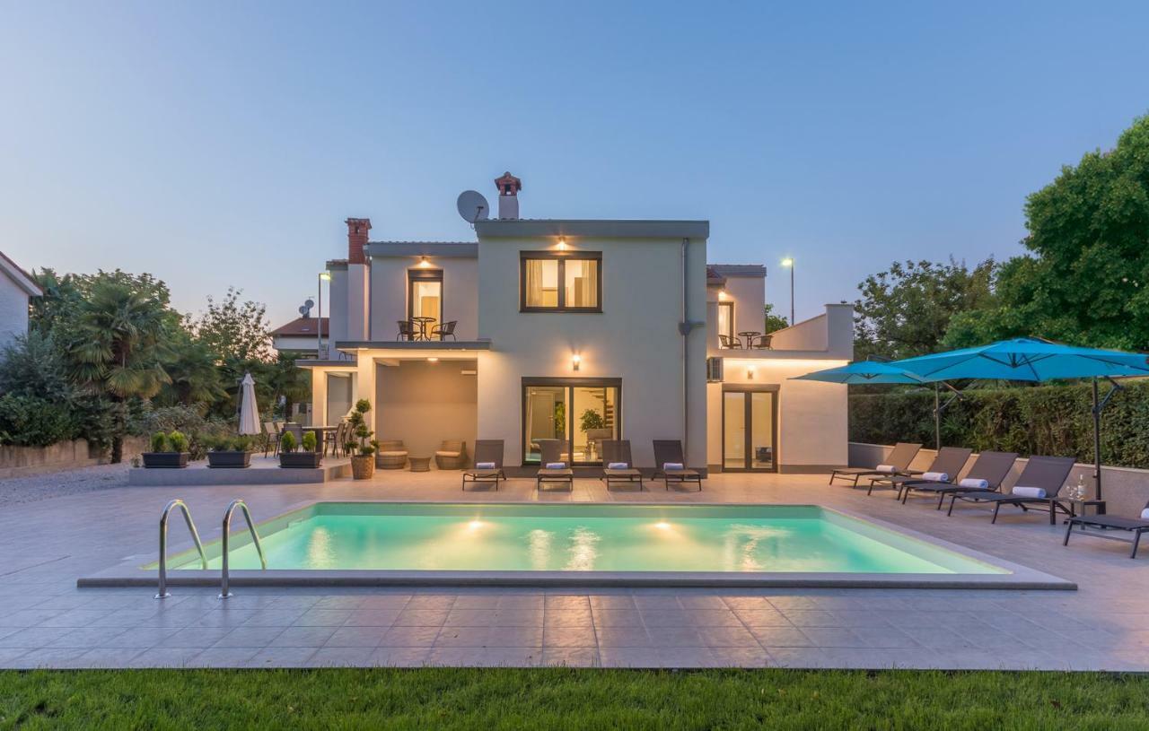 Ana 1863 Vakantiehuis Poreč